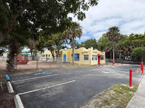 Tiny photo for 216 SW 2nd Avenue, Delray Beach, FL 33444 (MLS # B26020330)