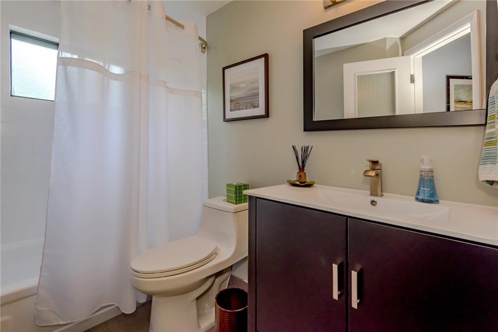 Middle River Townhouses - Residential