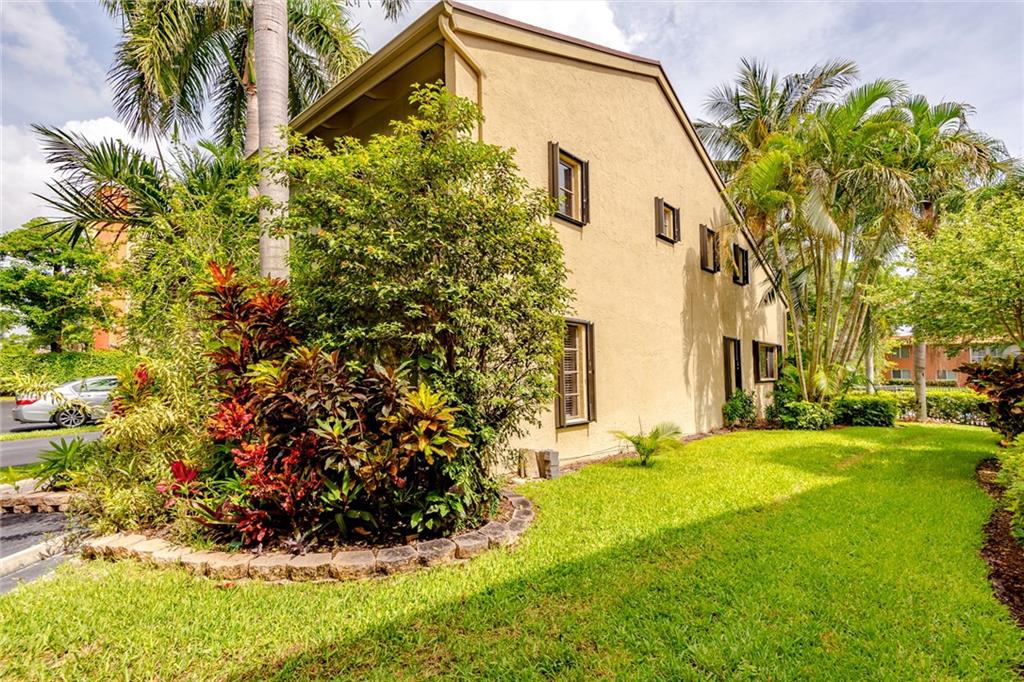 Middle River Townhouses - Residential