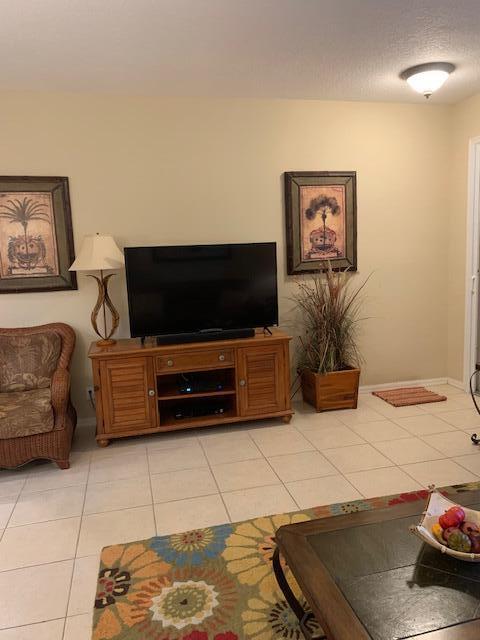 Photo of 118 EVERGRENE Parkway, Palm Beach Gardens, FL 33410 (MLS # B26078304)
