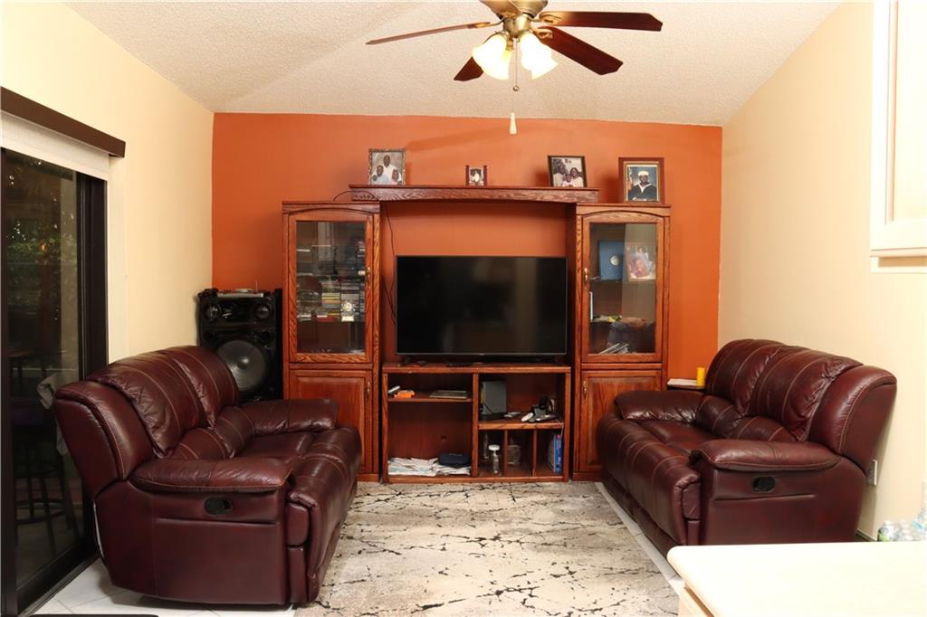 CENTEX-REPLAT OF A PORTIO - Residential