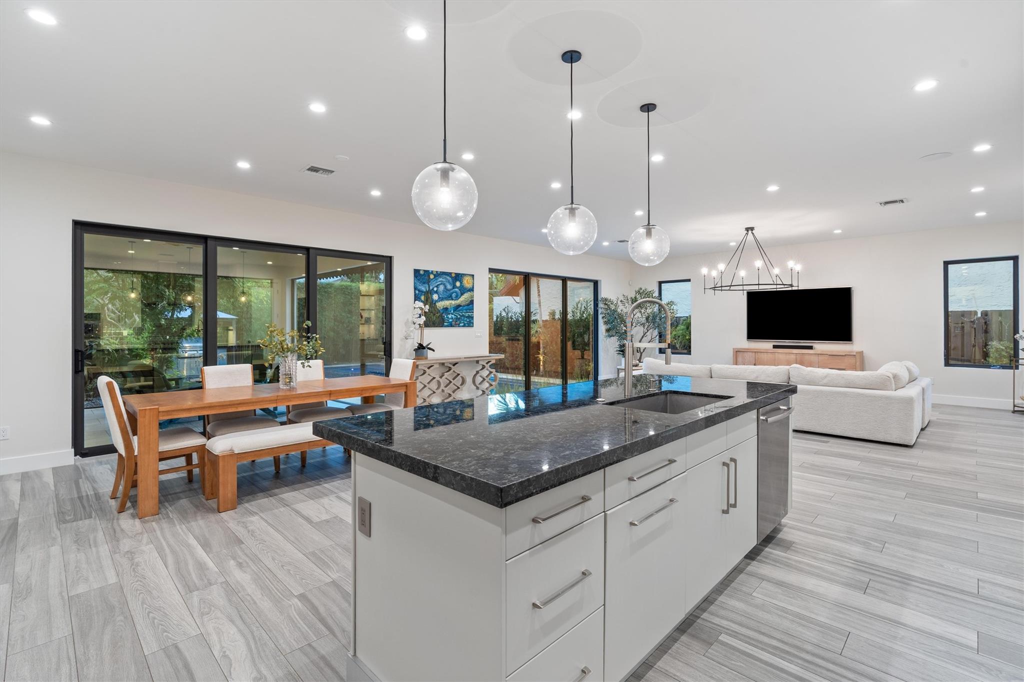 Rio Vista C J Hectors Res - Residential