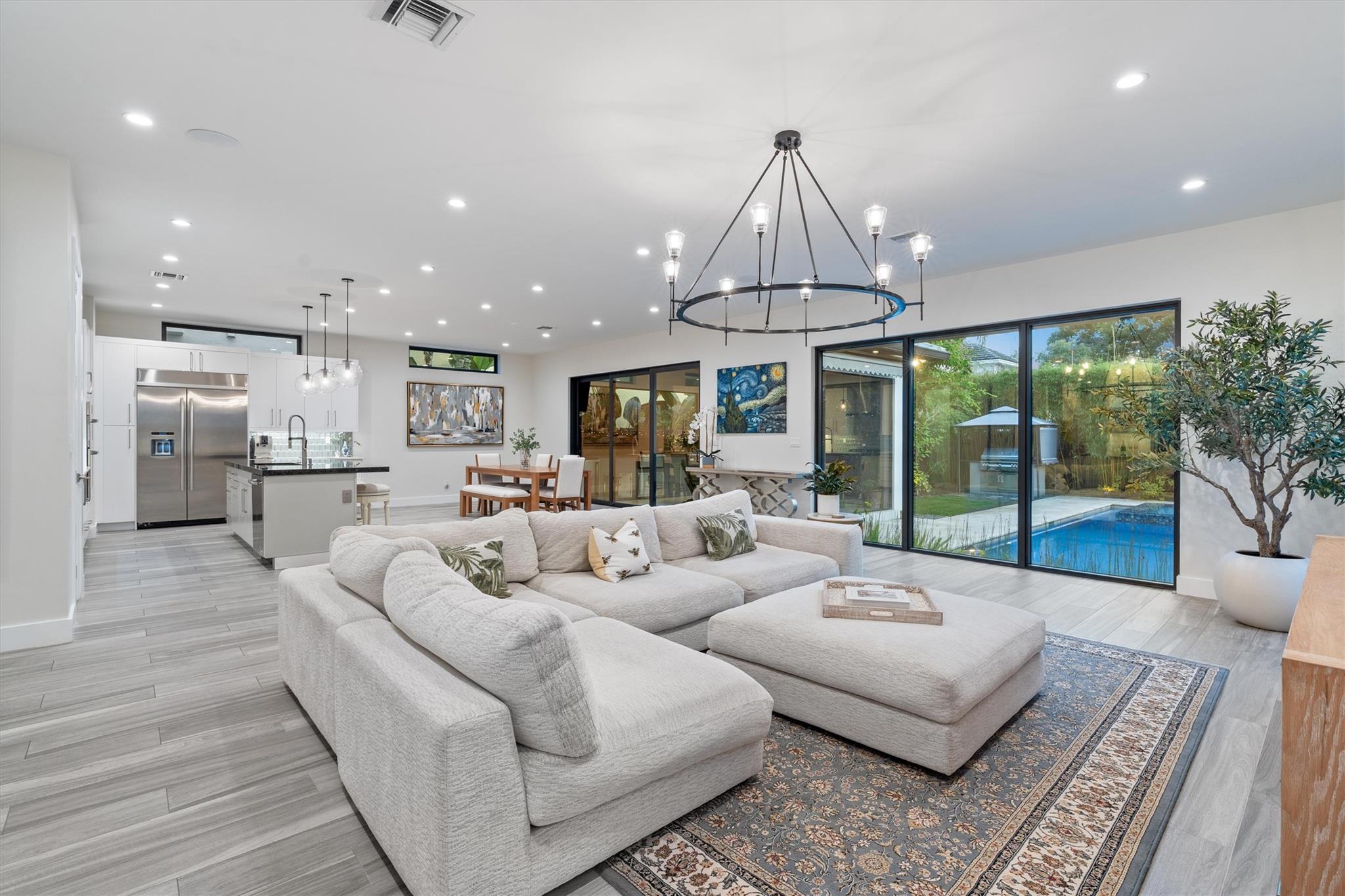 Rio Vista C J Hectors Res - Residential