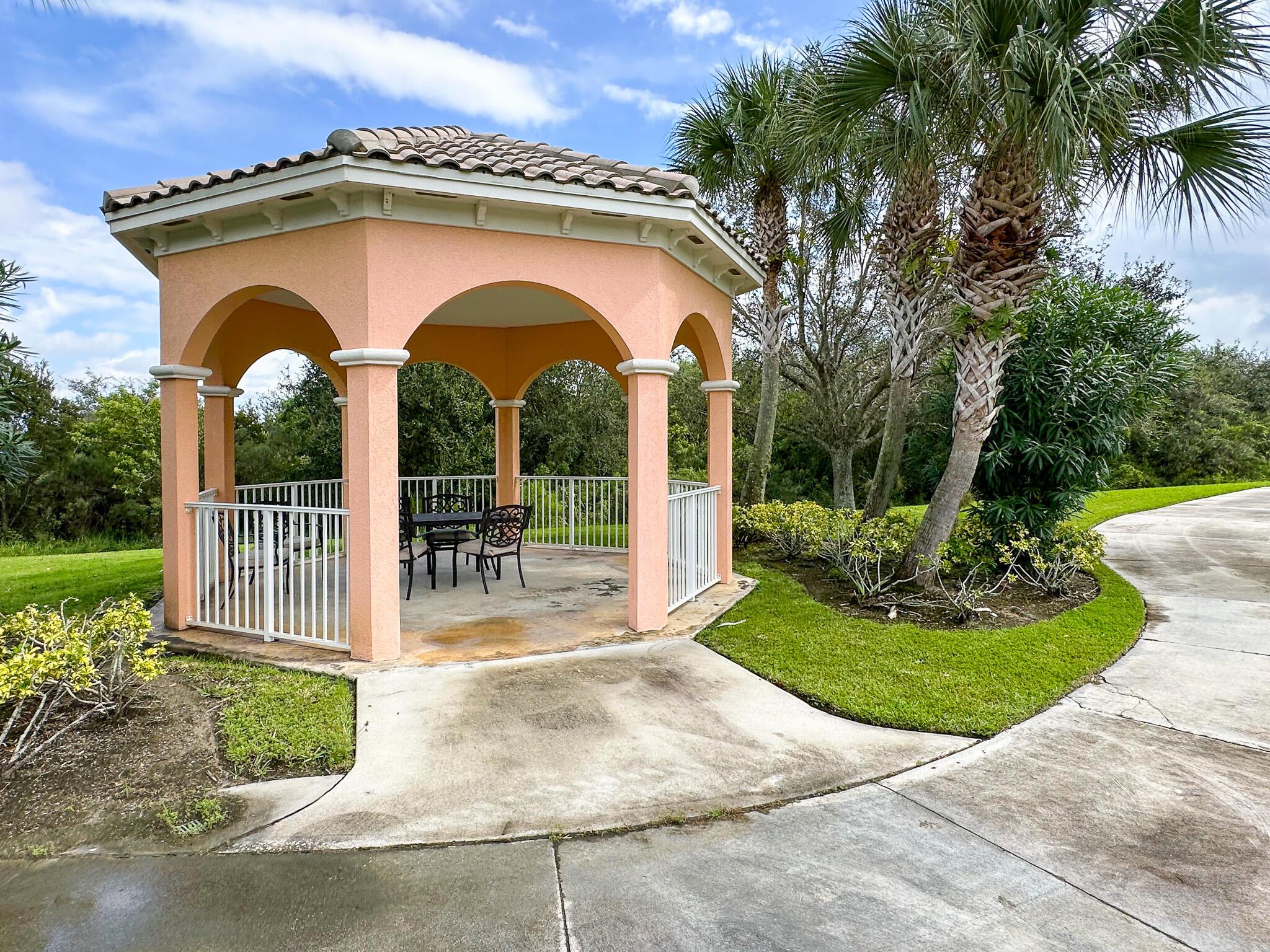 The Lakes at Tradition - Residential