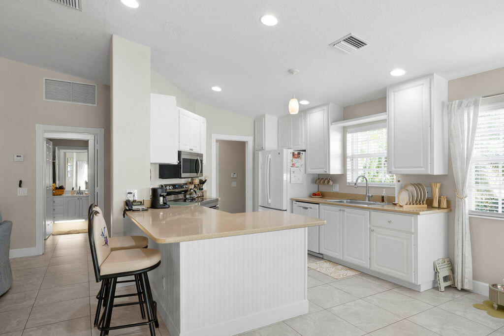 The Lakes at Tradition - Residential