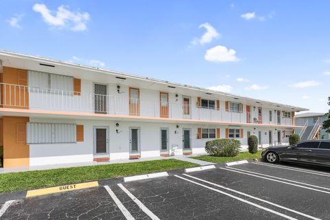 1116 Lake Terrace 203 Boynton Beach FL 33426