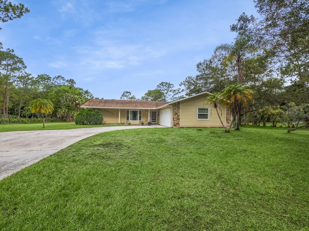 Photo of 15647 116th Terrace N, Jupiter, FL 33478 (MLS # R10896372)