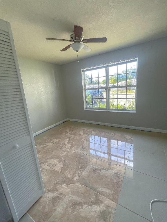 TOWN OF MODELO (DANIA) B-49 - Residential