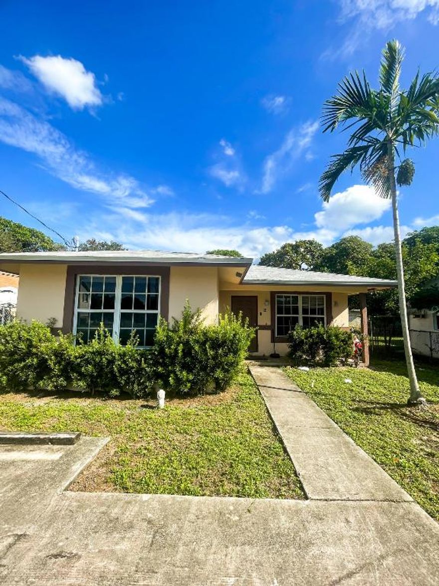 4 bedrooms or use one as a den or home office. The property is close to shopping, schools, transportation, and churches. Washer and dryer hookup, and plenty of closets. No HOA and nice-sized backyard. Close to I-95 and minutes away from I-595. SERIOUS BUYERS ONLY...SELLER IS VERY MOTIVATED.