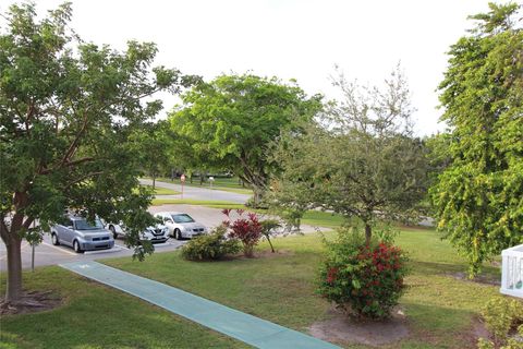 A home in Deerfield Beach