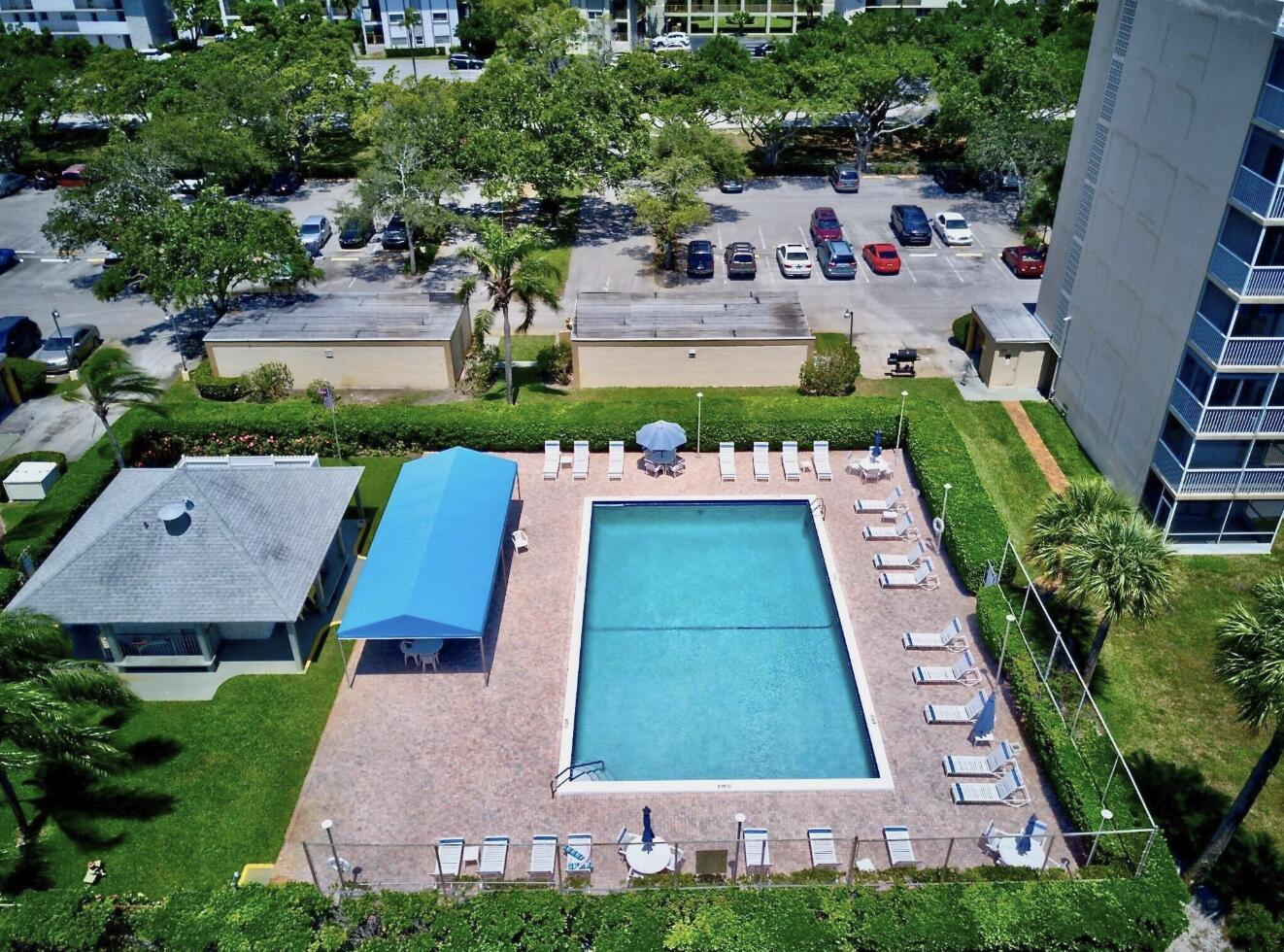 BOCA TEECA CONDO 3 - Residential