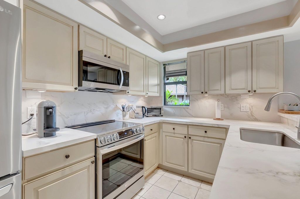 Photo of 7067 Rain Forest Drive, Boca Raton, FL 33434 (MLS # B26005755)