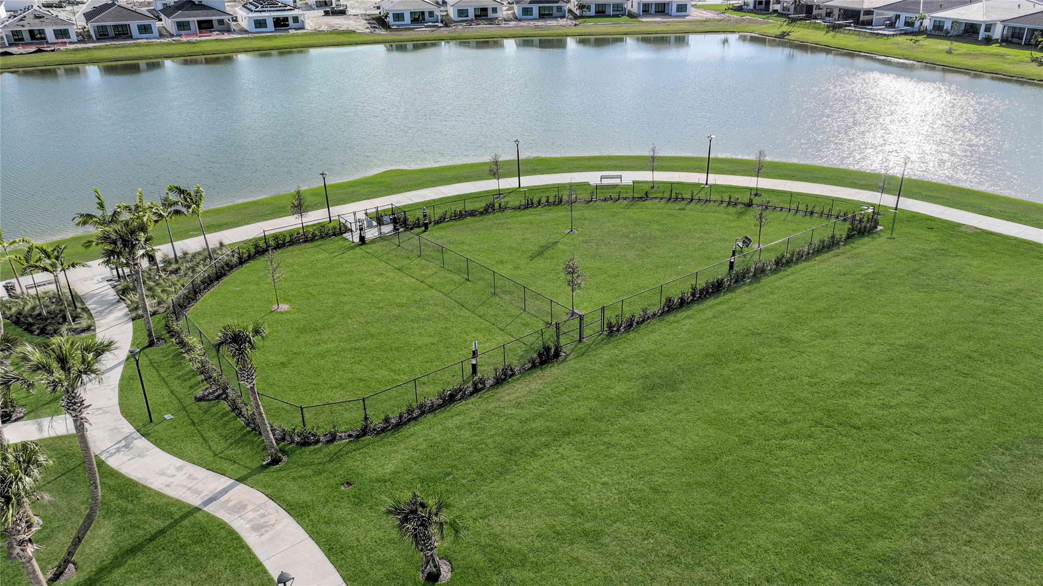 CRESSWIND PALM BEACH - Residential