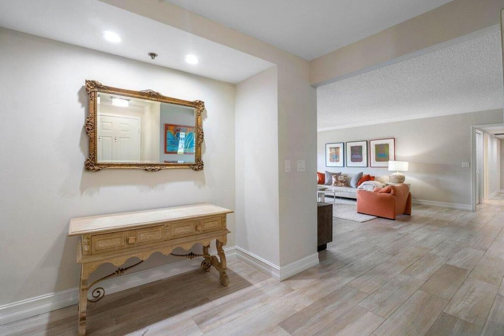 Photo of 950 De Soto Road #2b, Boca Raton, FL 33432 (MLS # R10982798)