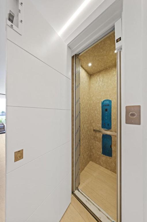 OCEAN VISTA CONDO - Residential