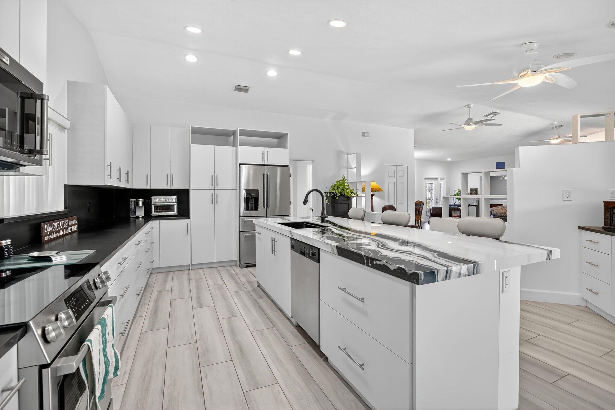 LETO ESTATES NO 3 - Residential