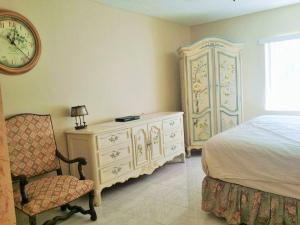 WHISPER WALK SEC C CONDO - Residential Lease