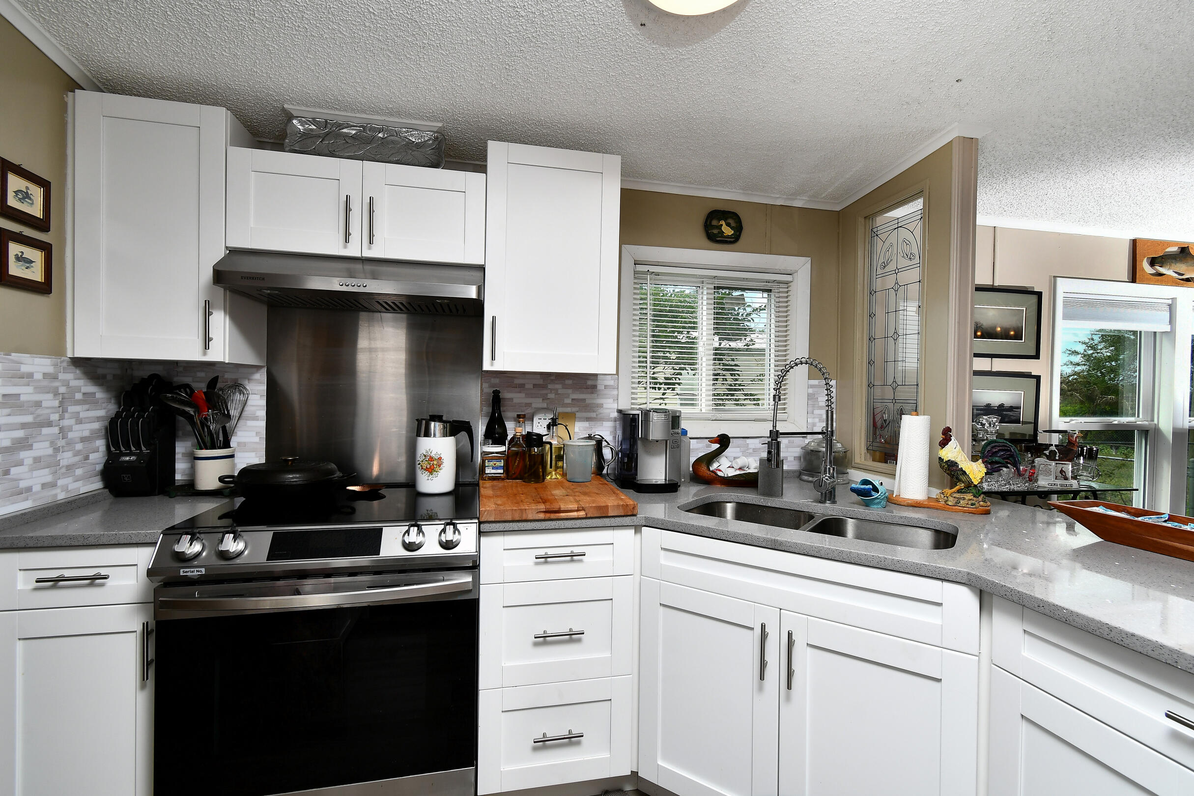 LAKEVIEW ESTATES - Residential
