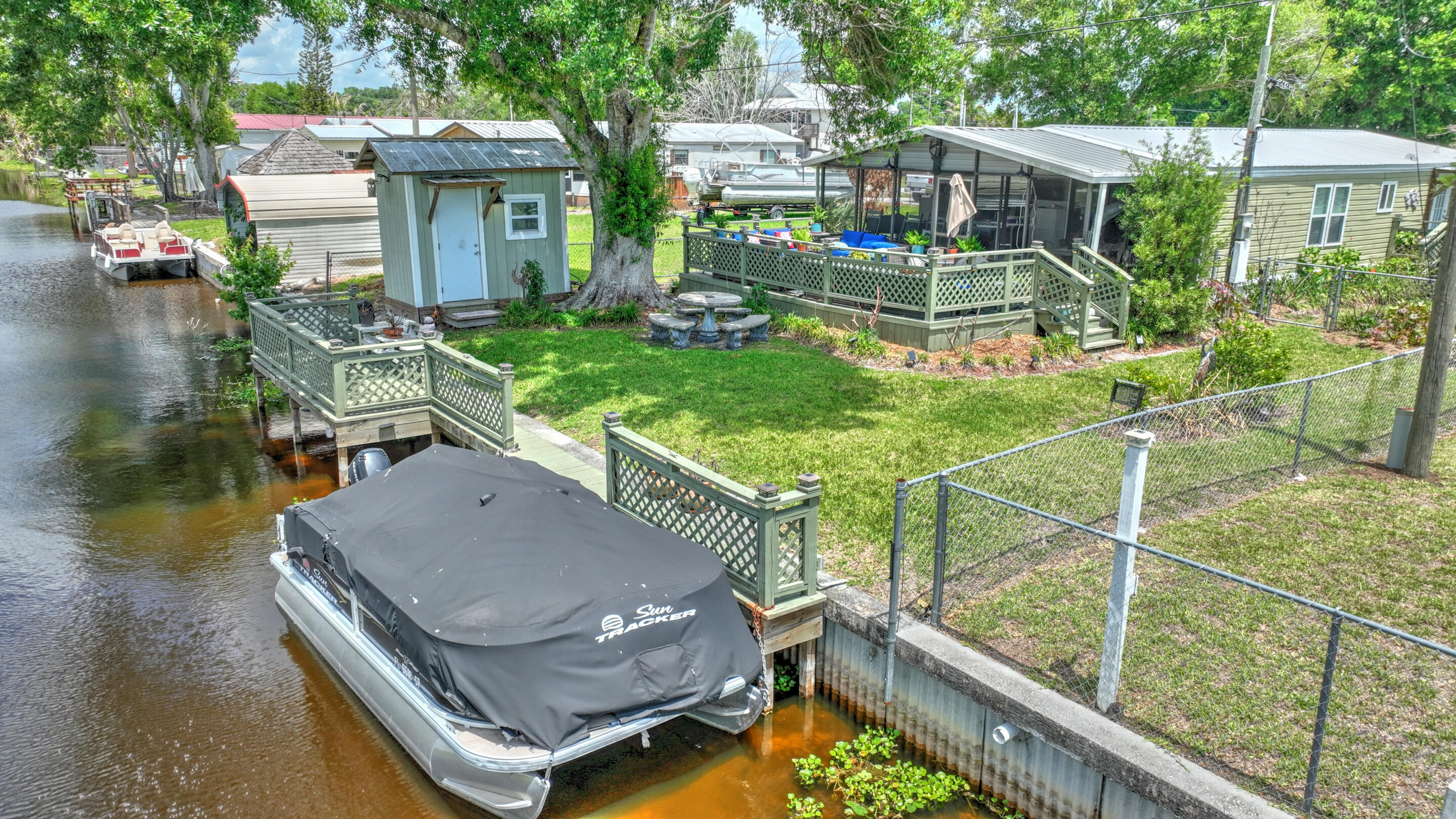 LAKEVIEW ESTATES - Residential
