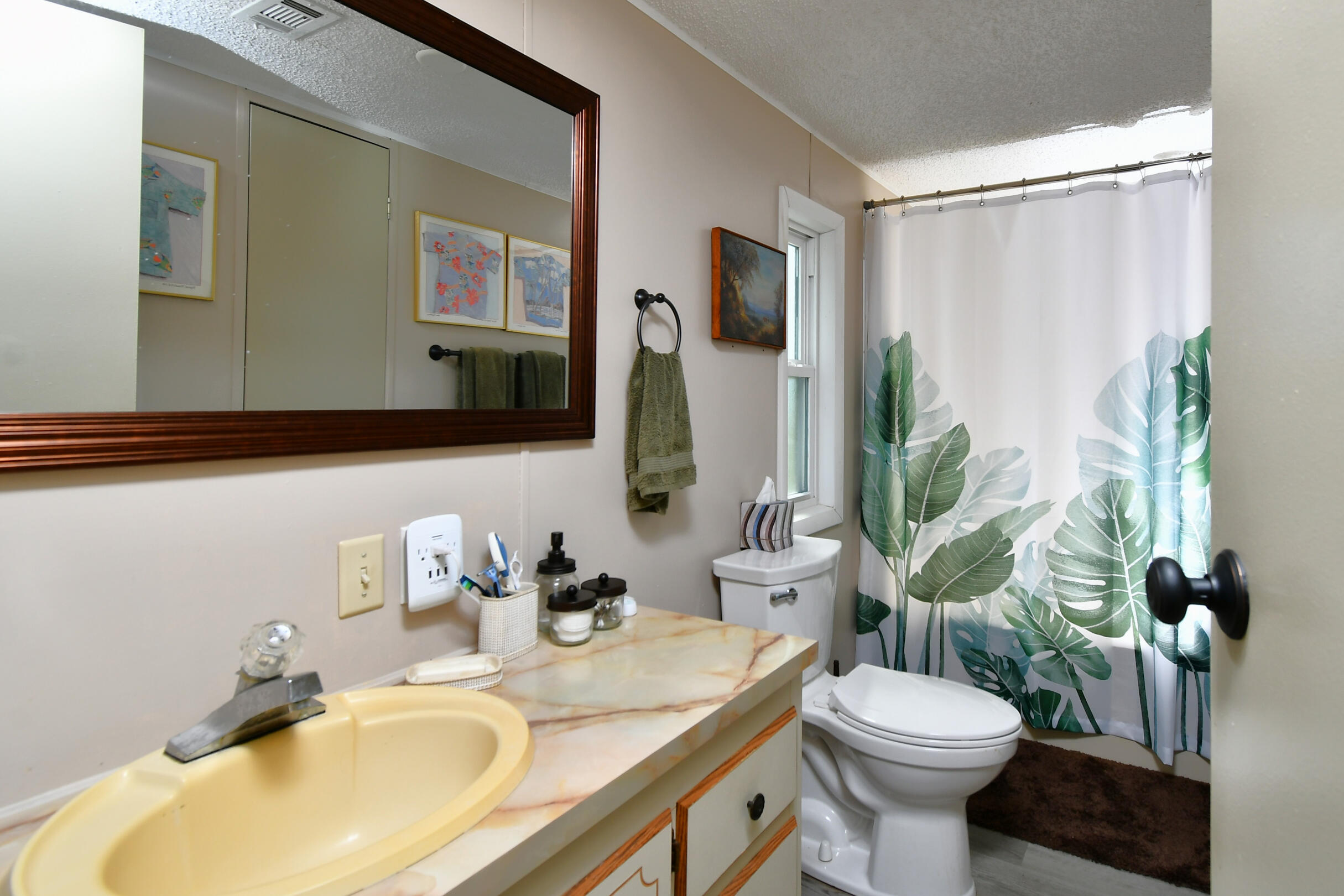 LAKEVIEW ESTATES - Residential