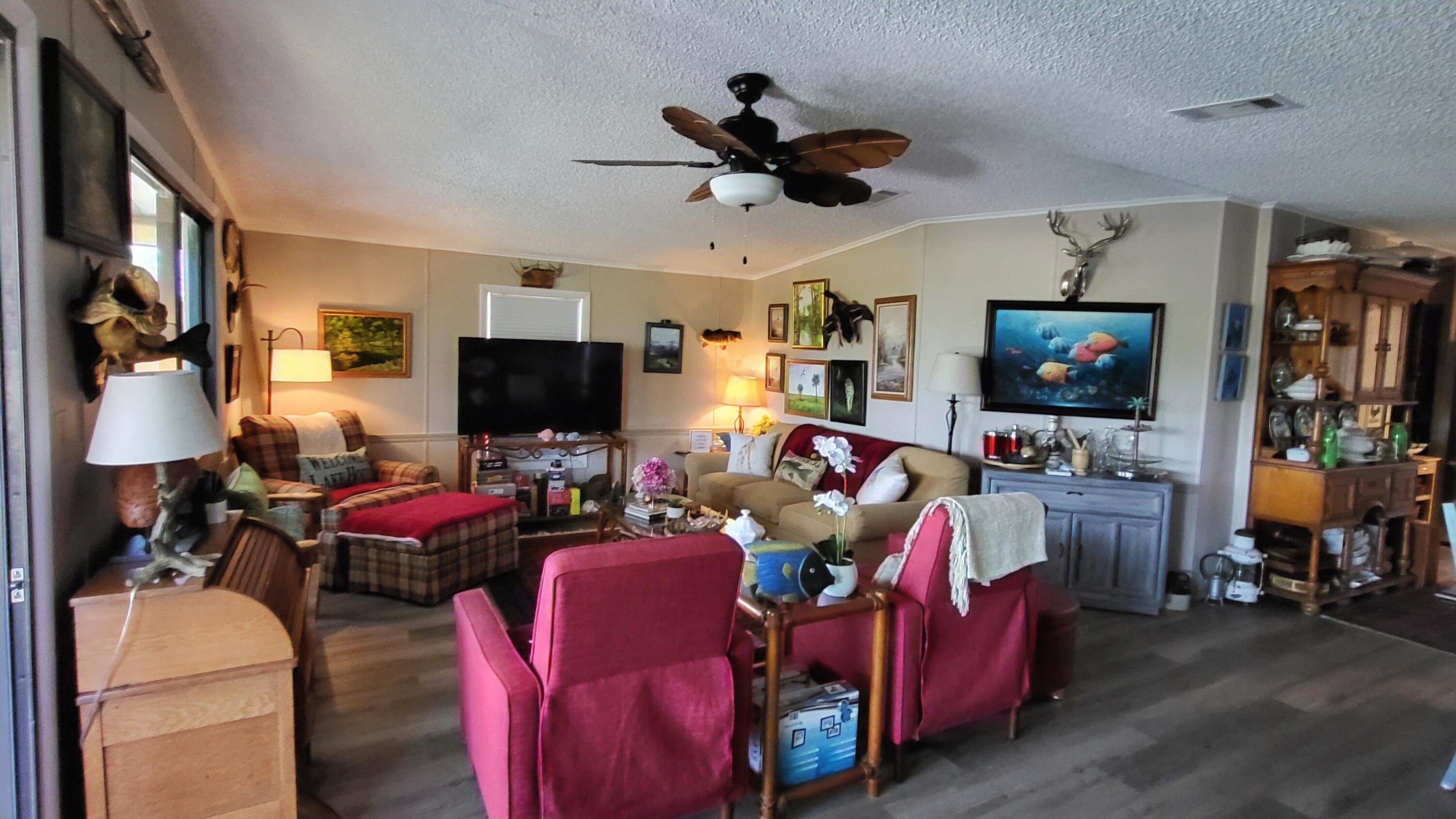 LAKEVIEW ESTATES - Residential