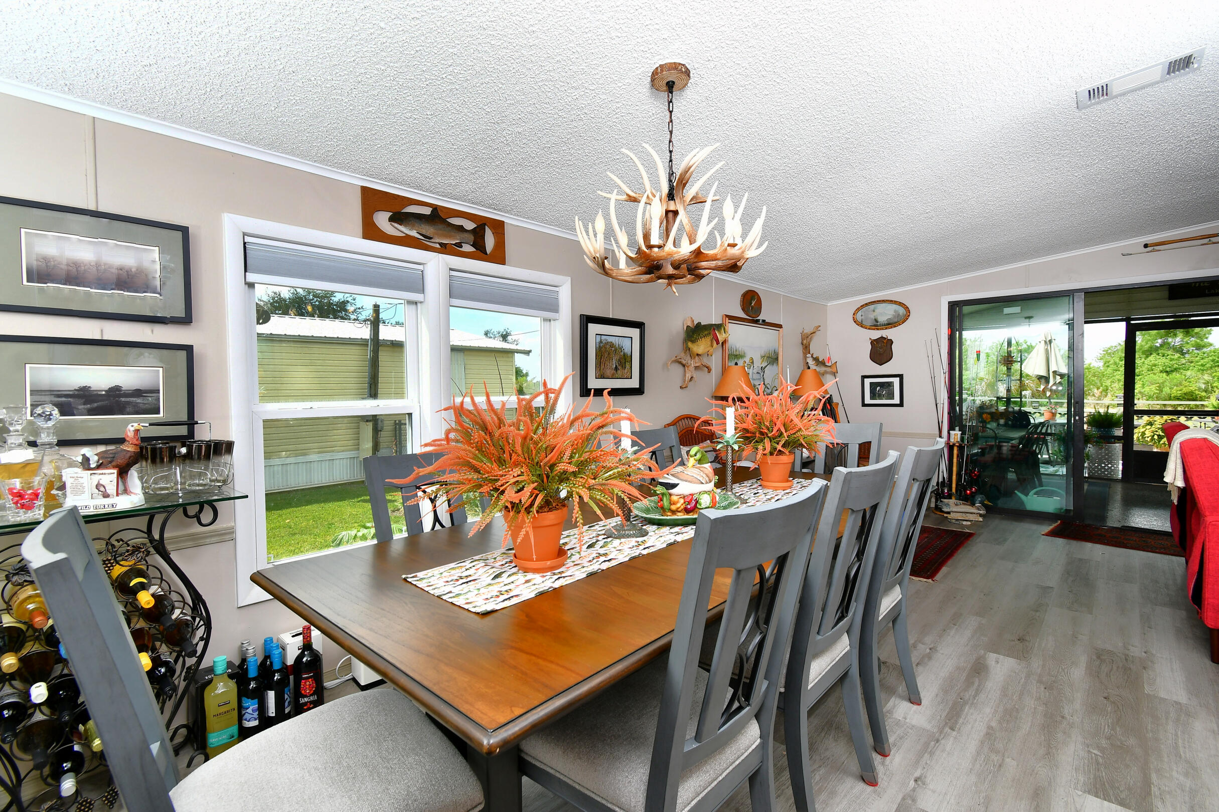 LAKEVIEW ESTATES - Residential