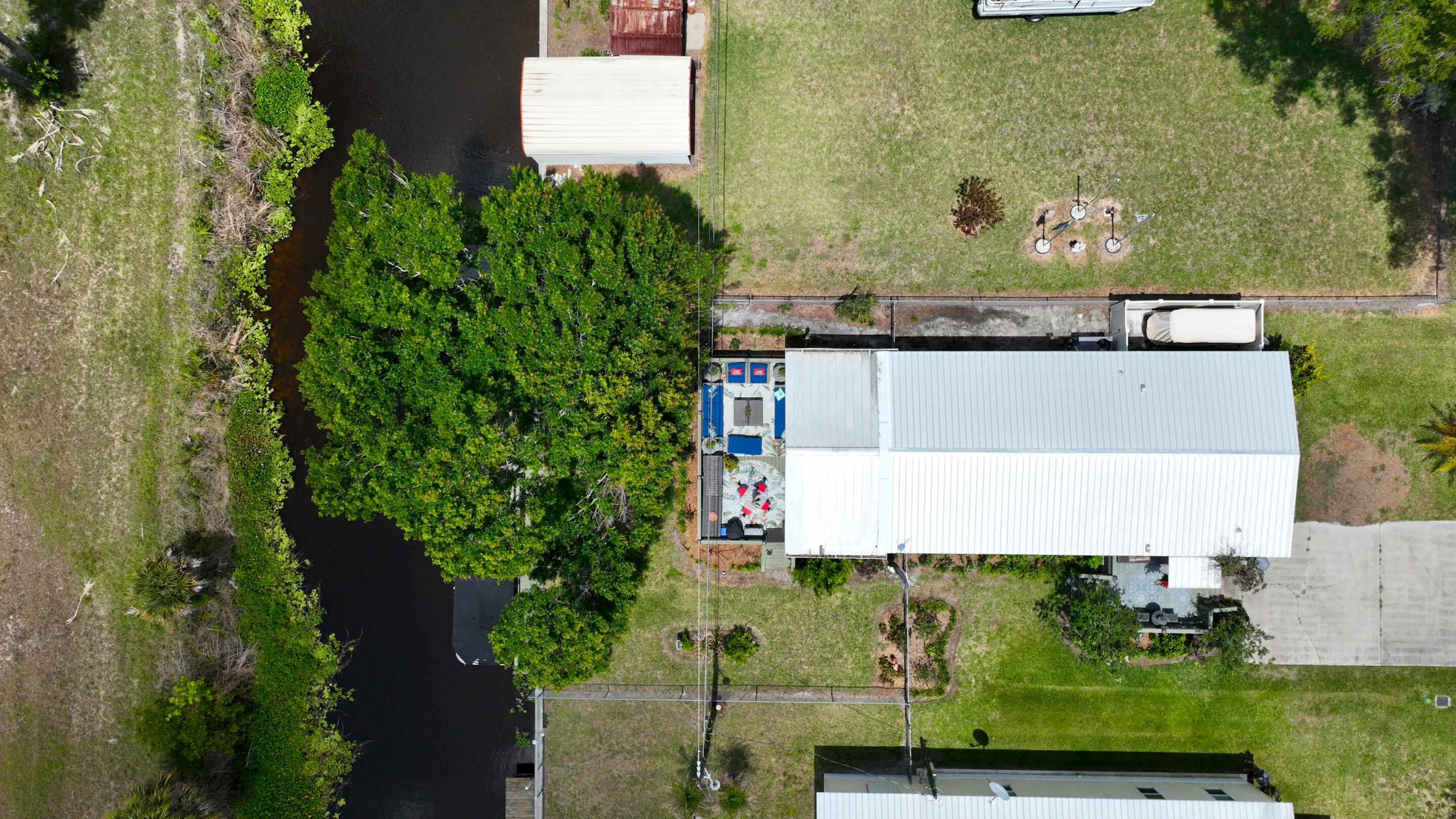 LAKEVIEW ESTATES - Residential