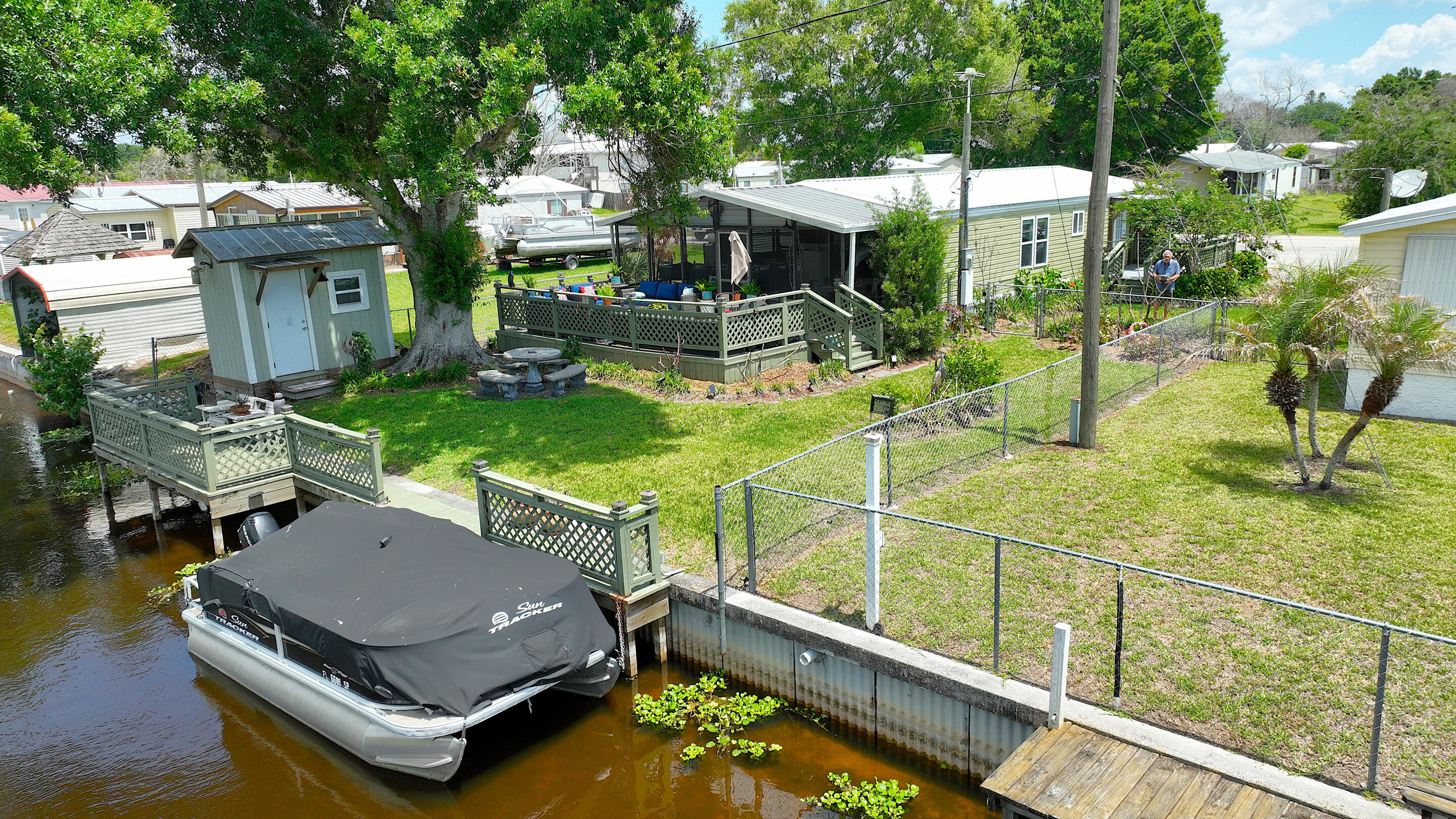 LAKEVIEW ESTATES - Residential