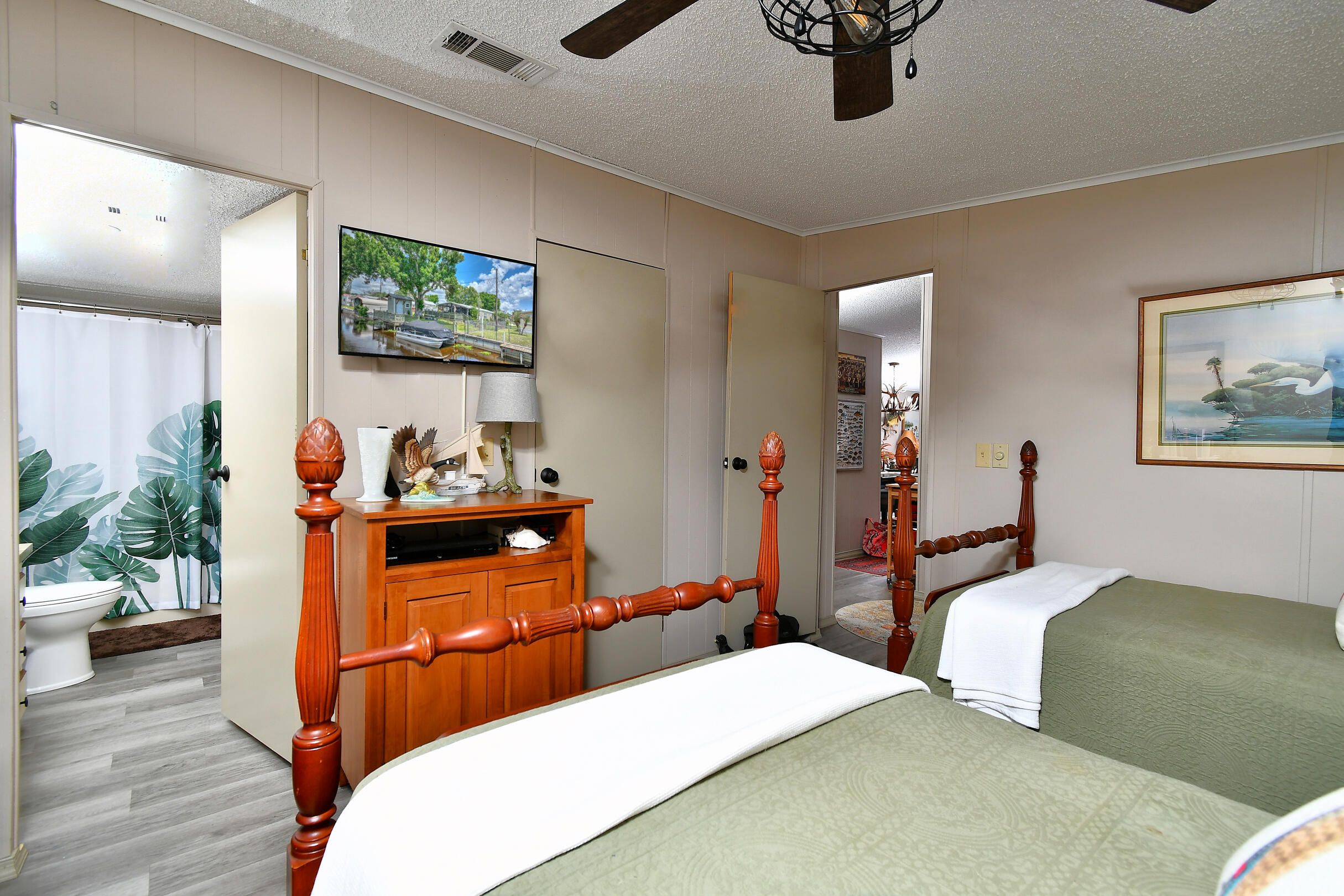 LAKEVIEW ESTATES - Residential