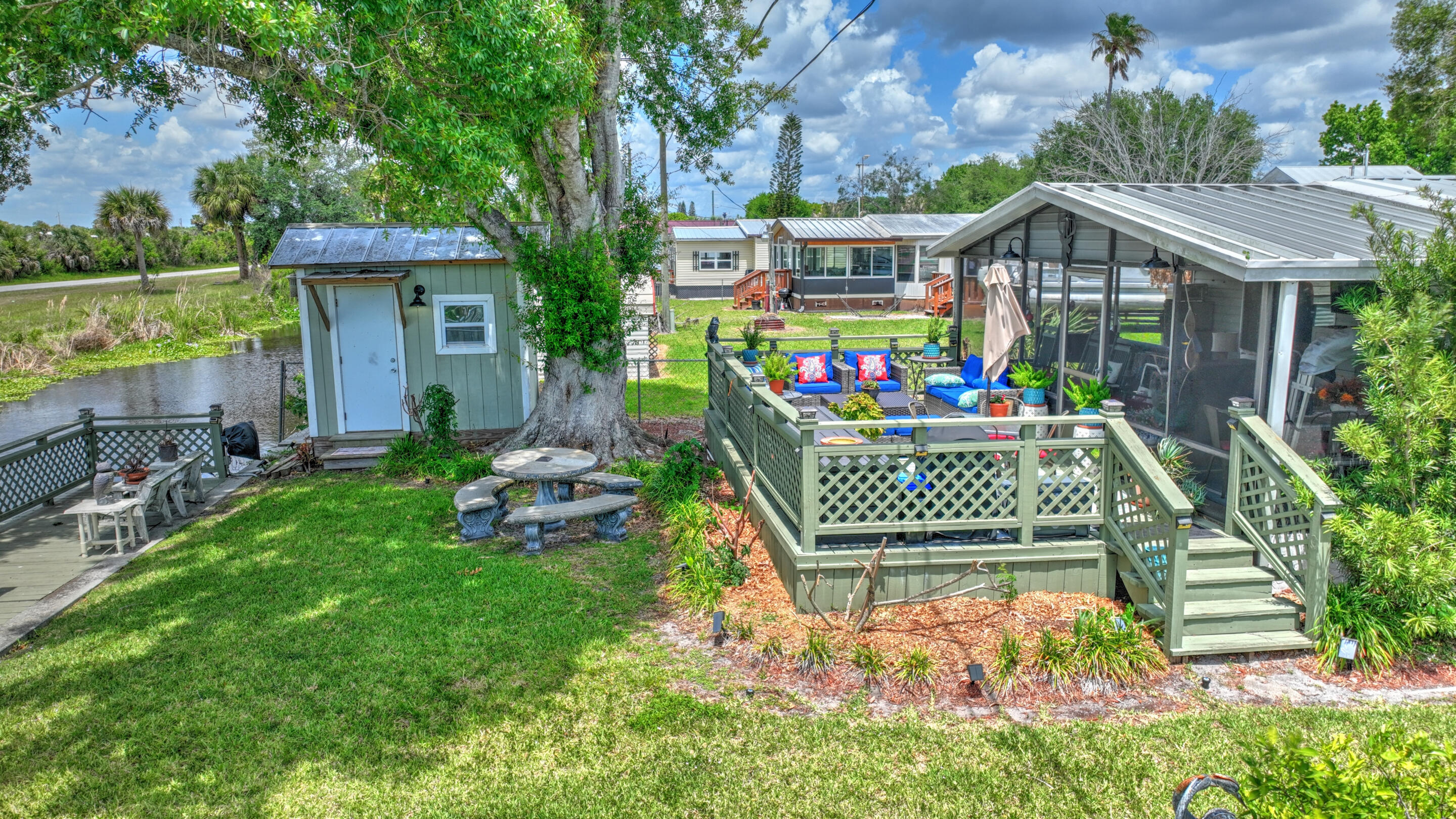 LAKEVIEW ESTATES - Residential