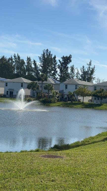 LAKE COVE OF LAKE WORTH - Residential