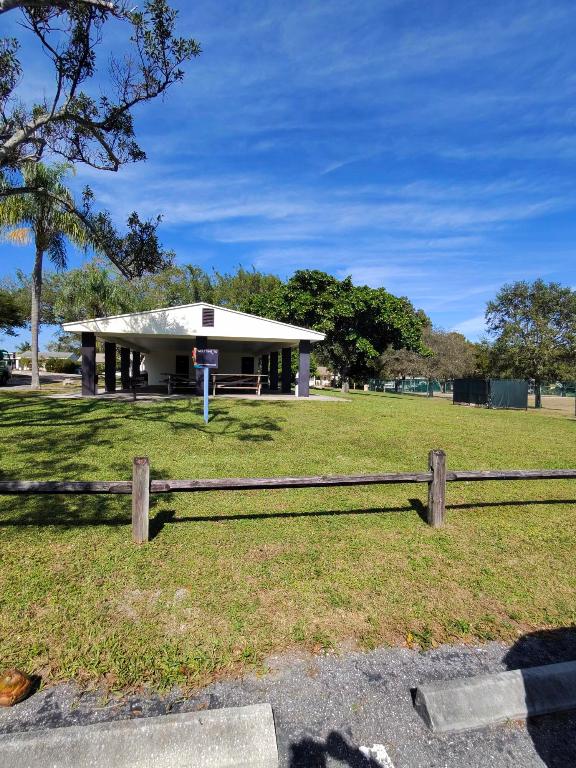 LAKE COVE OF LAKE WORTH - Residential
