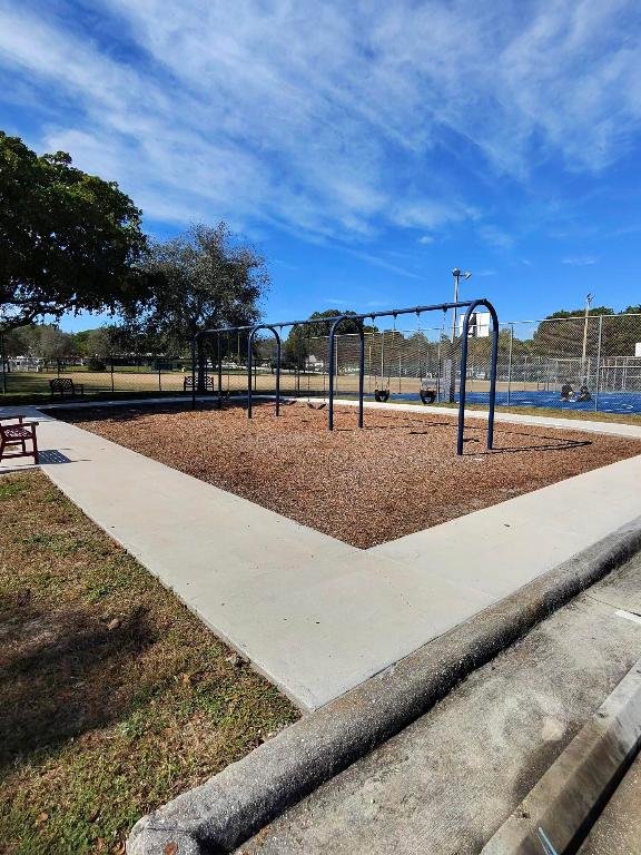 LAKE COVE OF LAKE WORTH - Residential