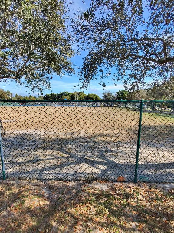 LAKE COVE OF LAKE WORTH - Residential