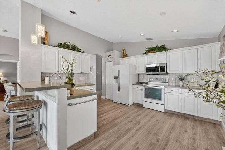 7216 Lombardy Street