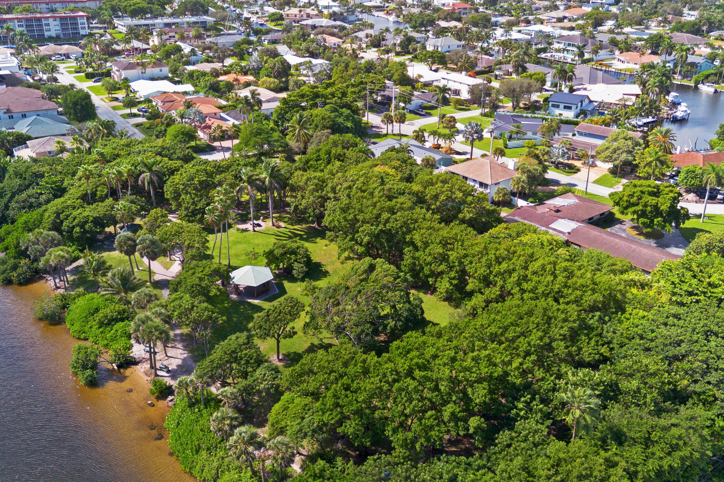 ILLINOIS APTS INC CONDO - Residential
