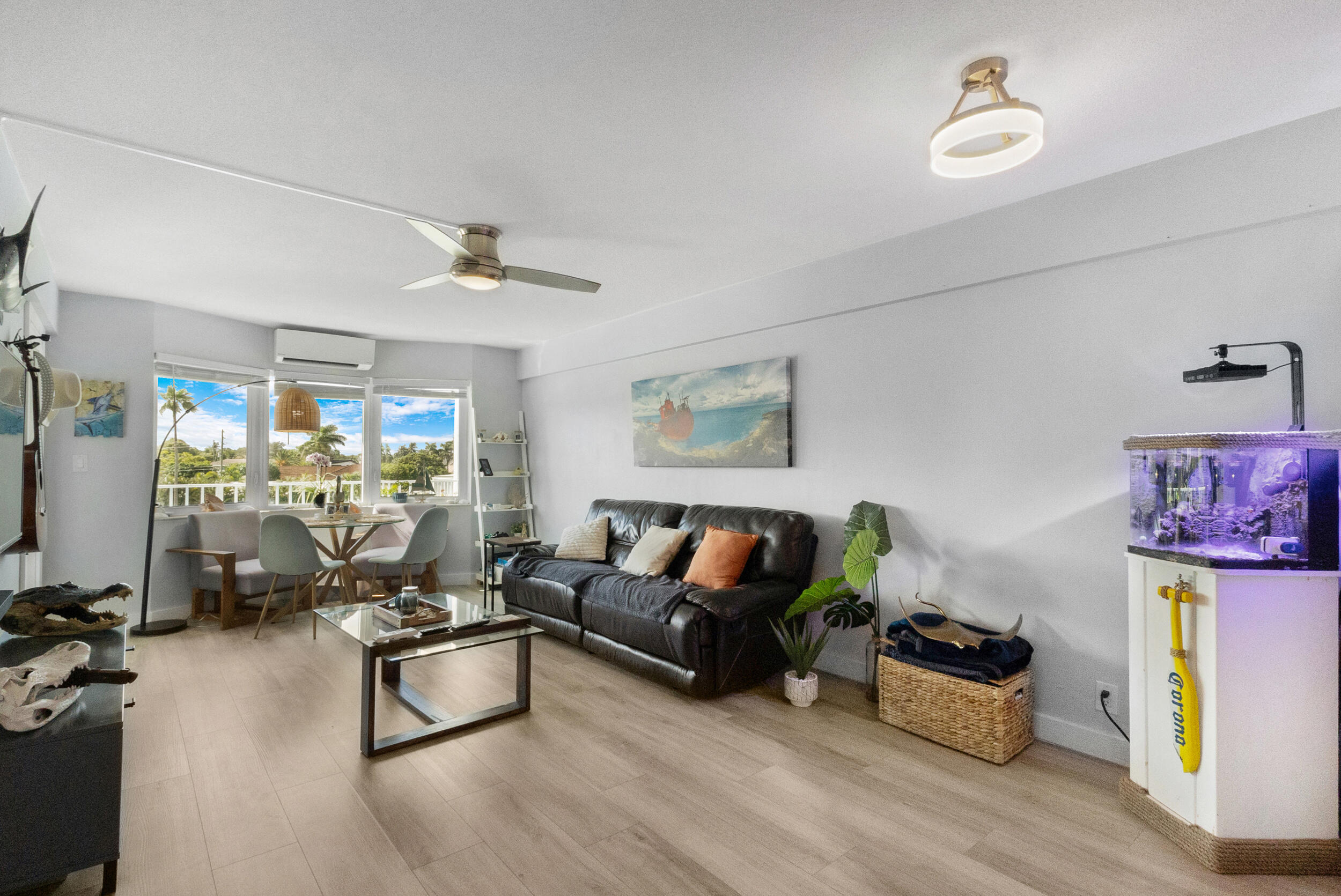 ILLINOIS APTS INC CONDO - Residential