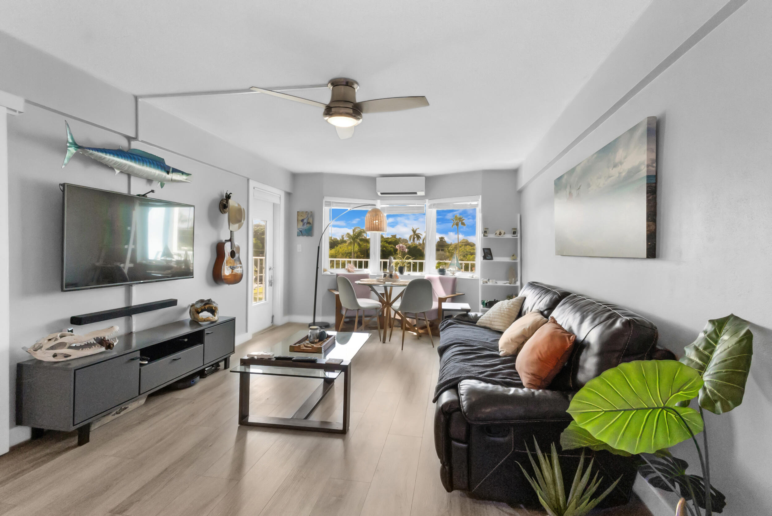 ILLINOIS APTS INC CONDO - Residential