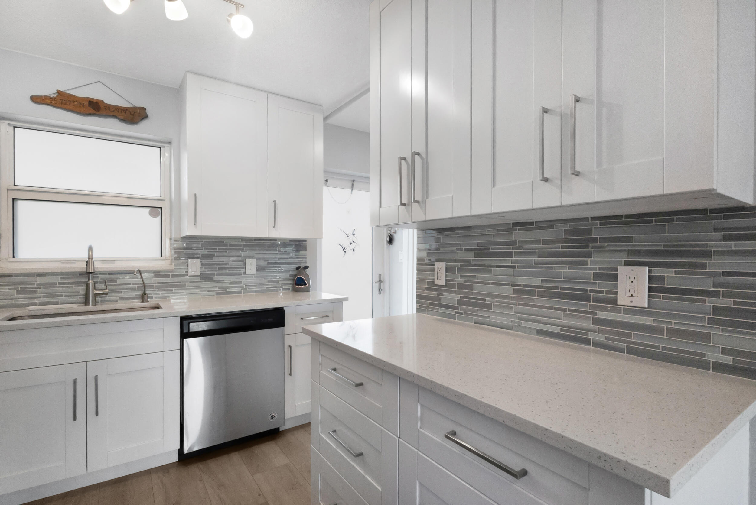 ILLINOIS APTS INC CONDO - Residential