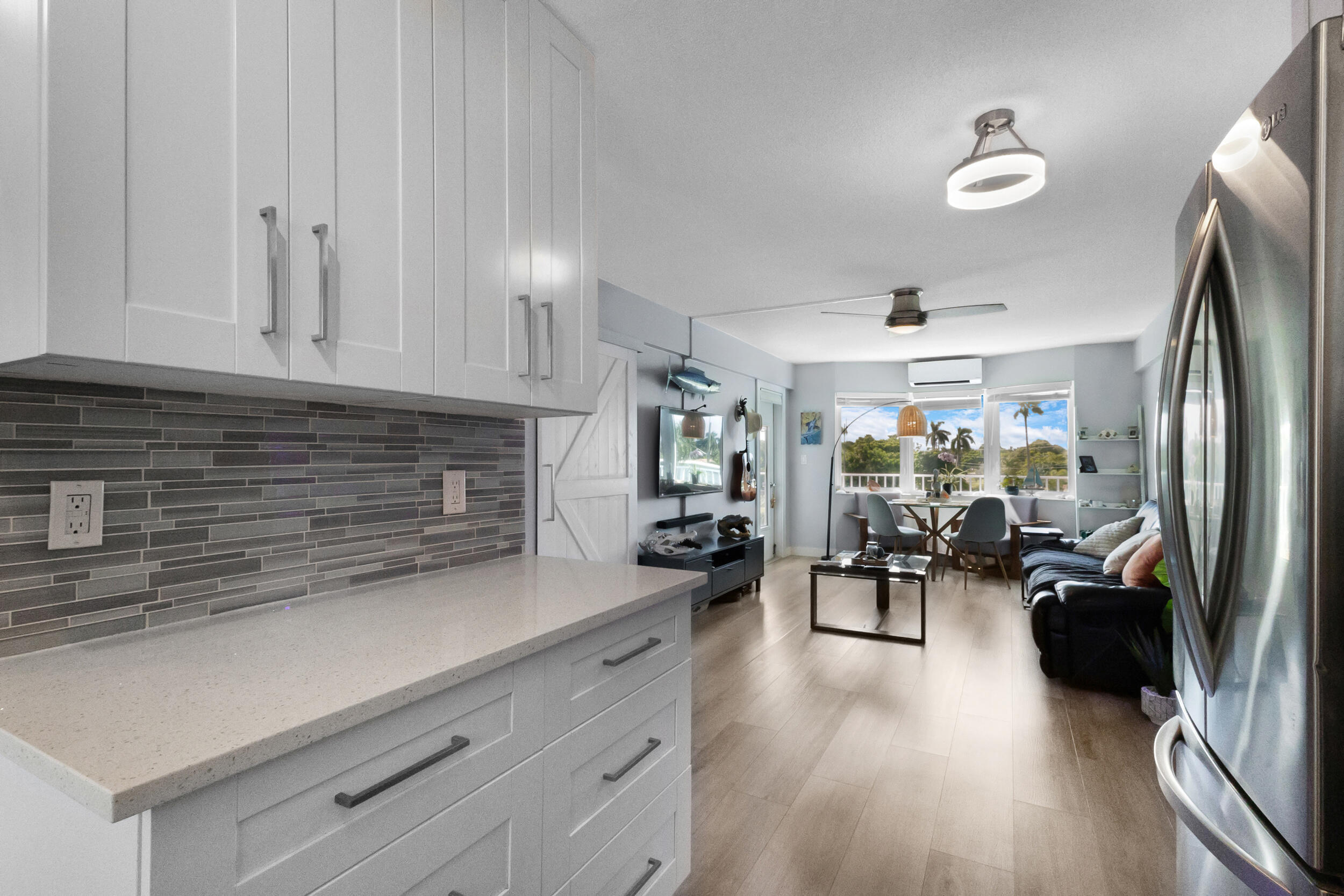 ILLINOIS APTS INC CONDO - Residential