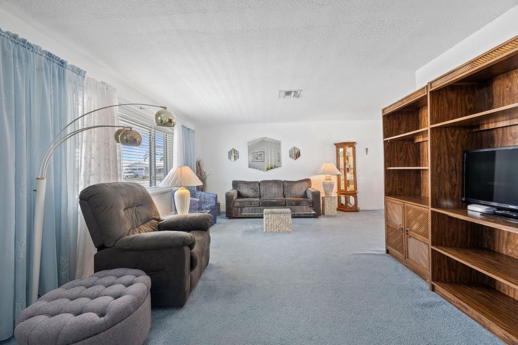 Photo of 1828 SW 17th Street, Boynton Beach, FL 33426 (MLS # R11159154)