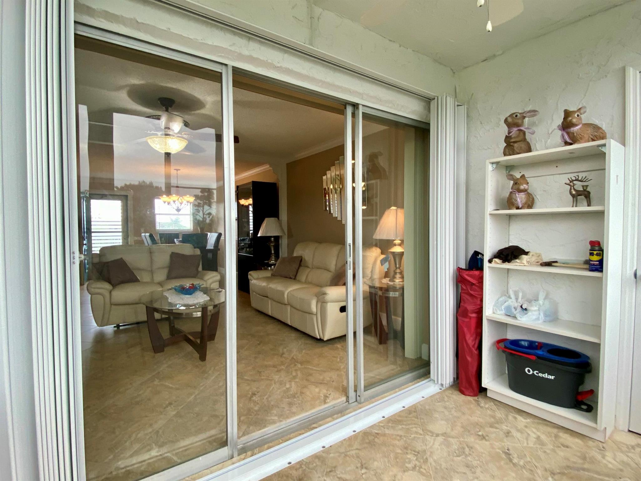 LAKESIDE VILLAGE - Residential