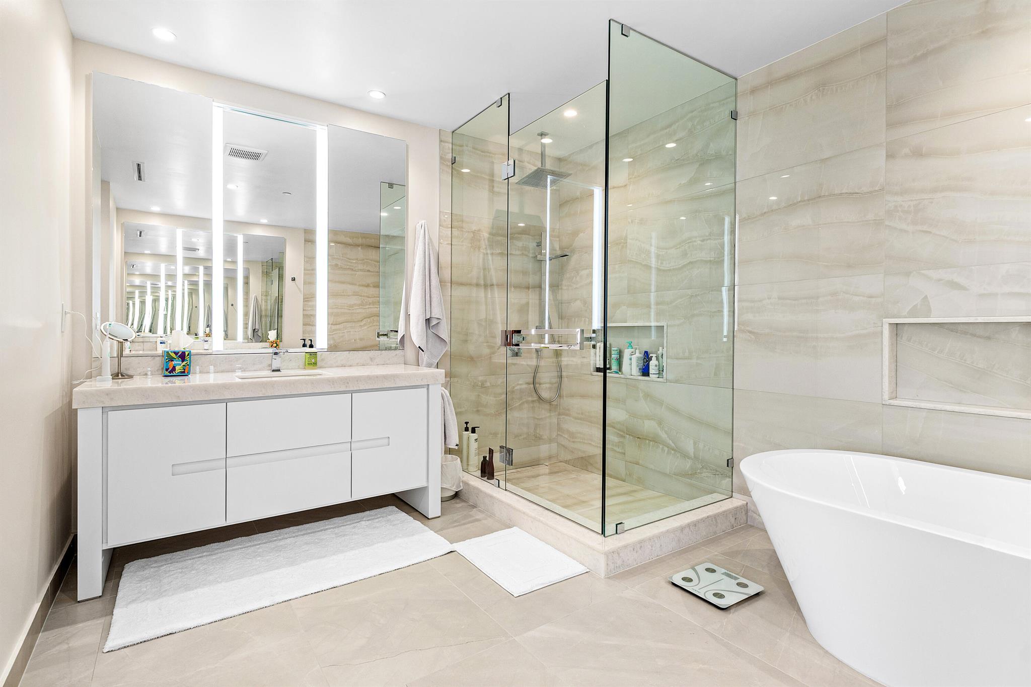 ALINA RESIDENCES - Residential Lease