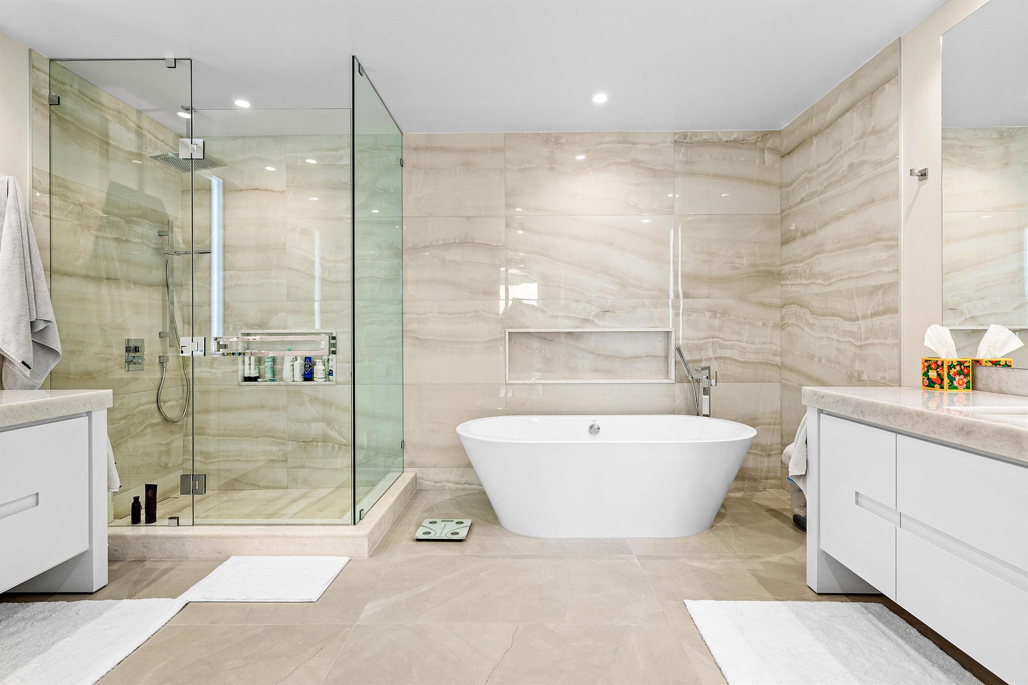 ALINA RESIDENCES - Residential Lease