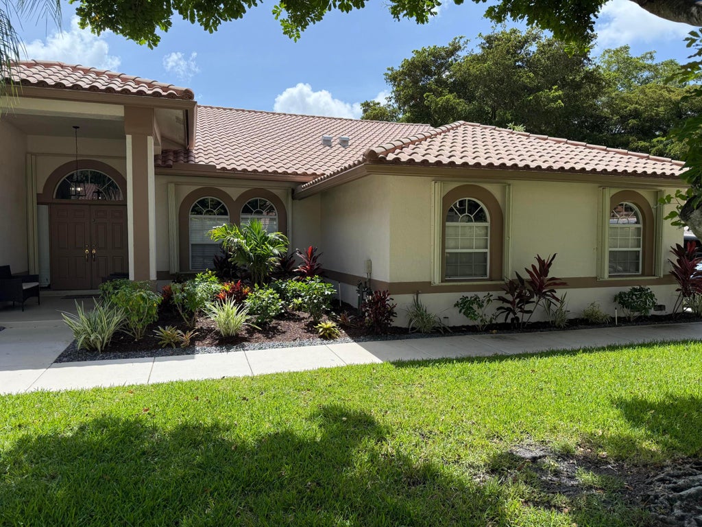 Photo of 4863 Chardonnay Drive, Coral Springs, FL 33067 (MLS # B26047756)