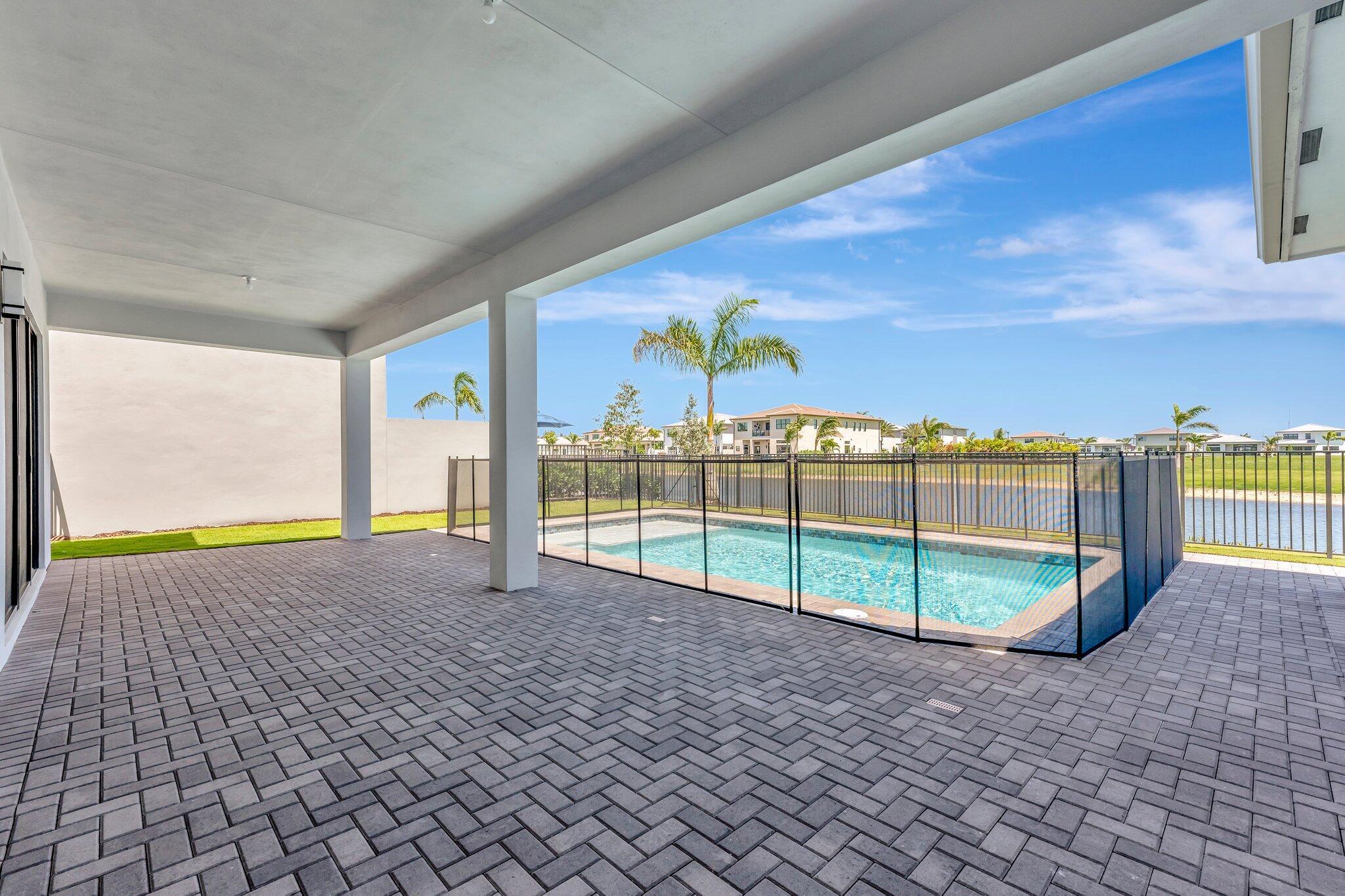 LOTUS EDGE - Residential