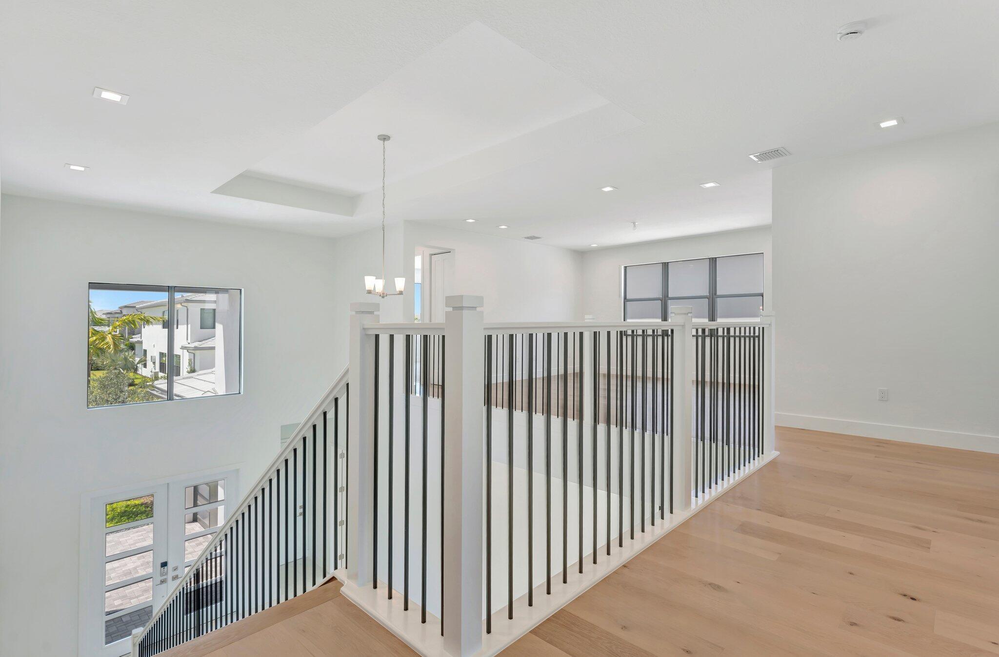 LOTUS EDGE - Residential