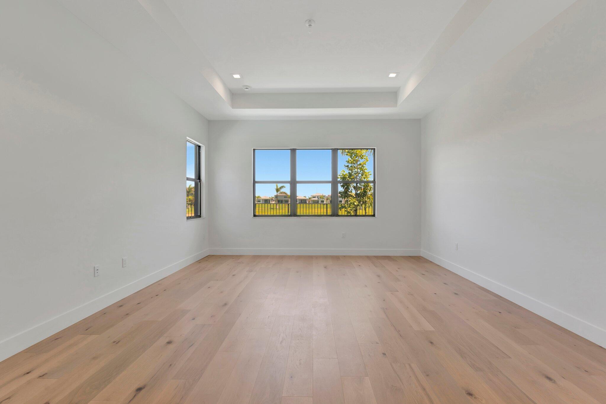 LOTUS EDGE - Residential