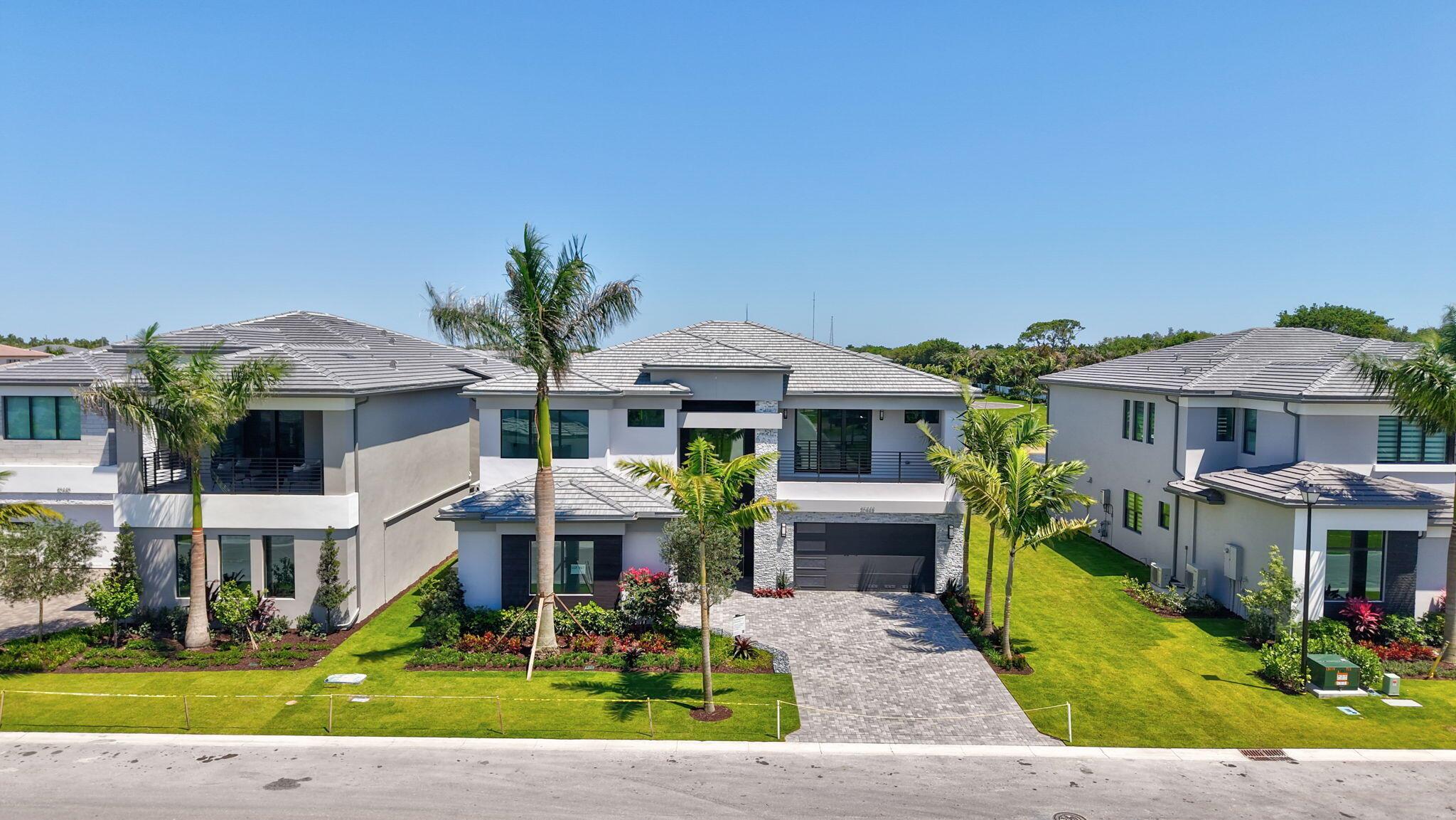 LOTUS EDGE - Residential