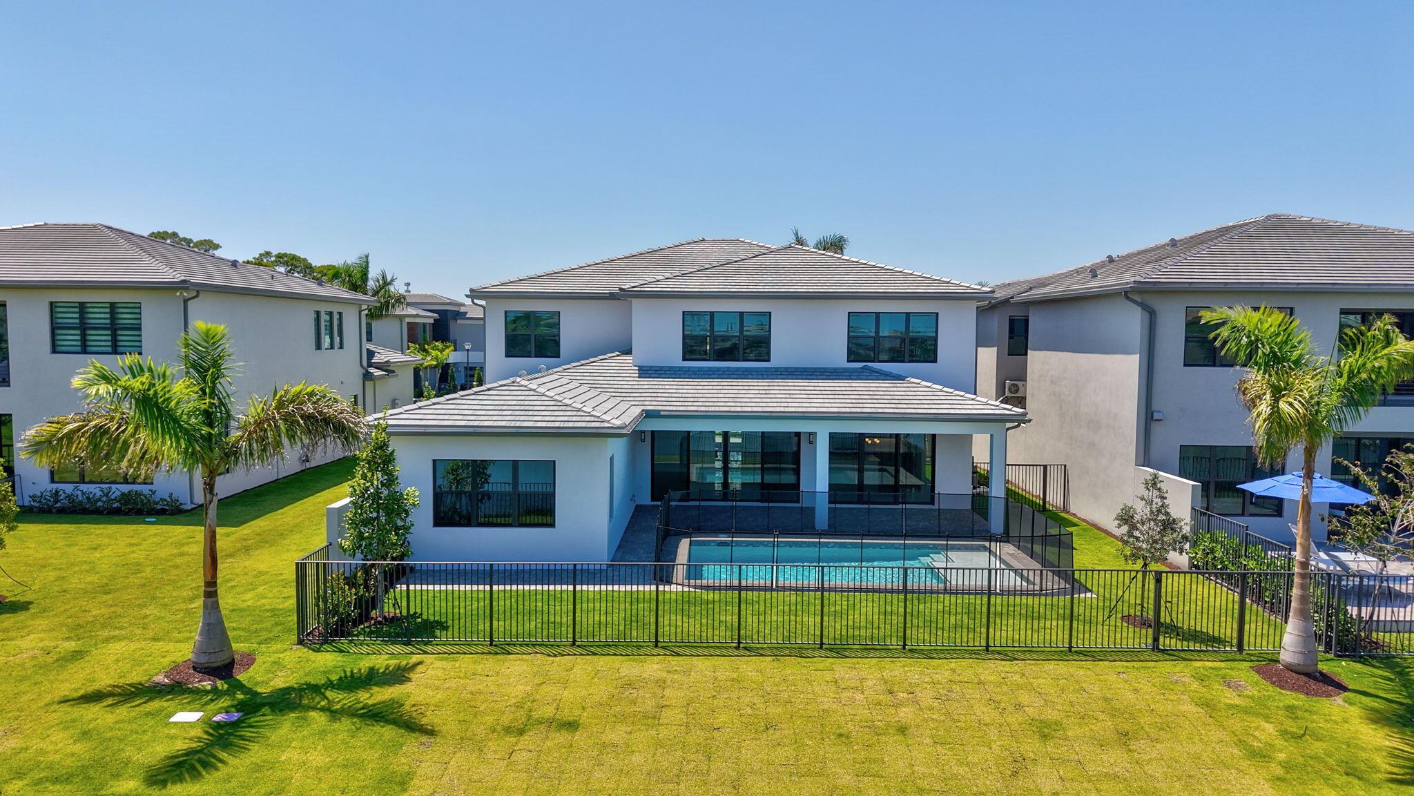 LOTUS EDGE - Residential